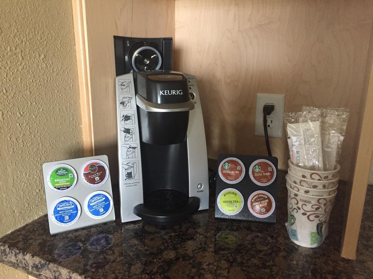 ורנל Dinosaur Inn & Suites מראה חיצוני תמונה
